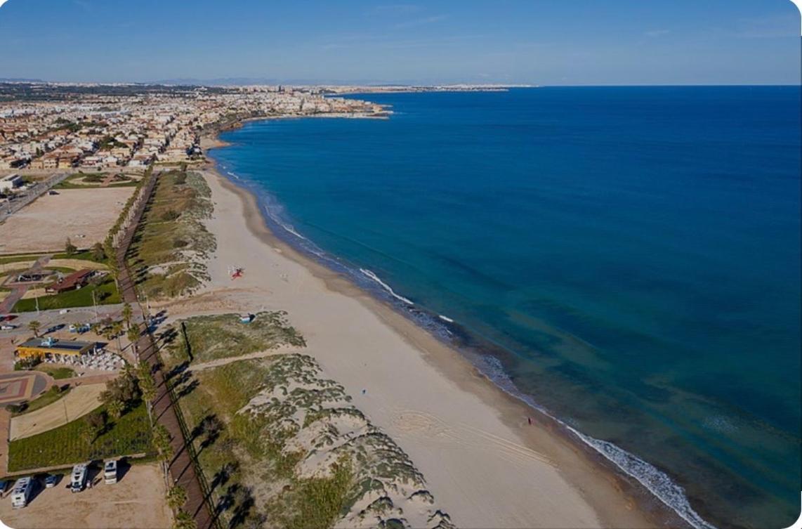 شقة Bonito Adosado Con Piscina A 200 M De La Playa El Mojon  المظهر الخارجي الصورة
